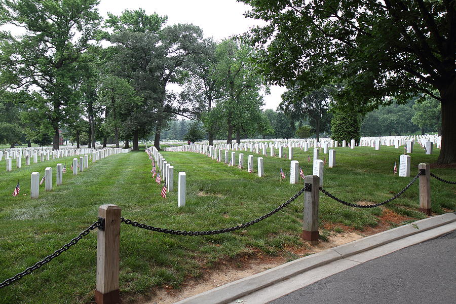 Arlington Photograph - Arlington National Cemetery - 01131 by DC Photographer