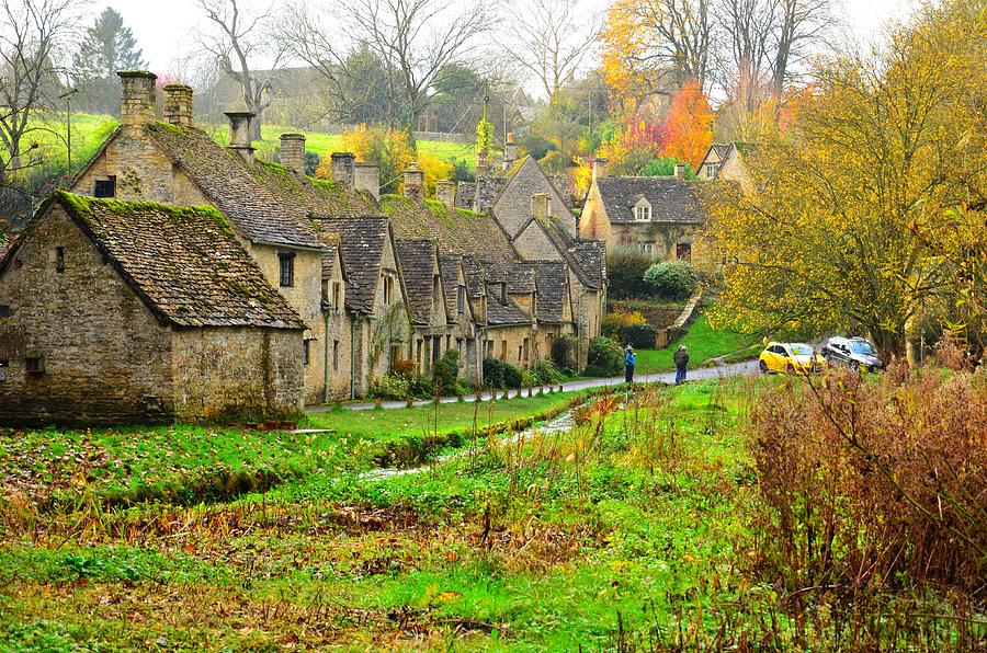 Cottage Photograph - Arlington Row Bibury by Fred Whalley