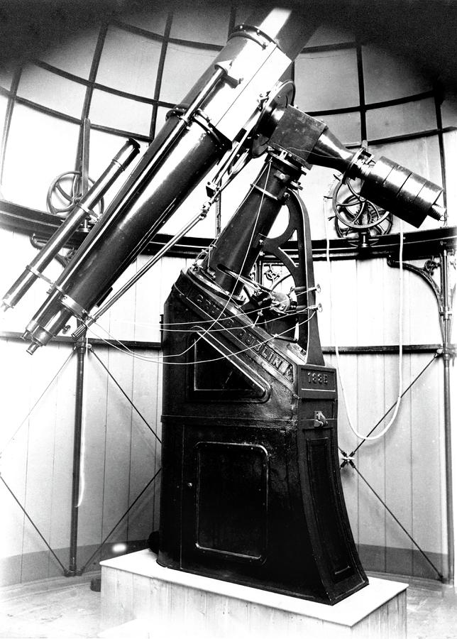 first used refracting telescope for astronomy