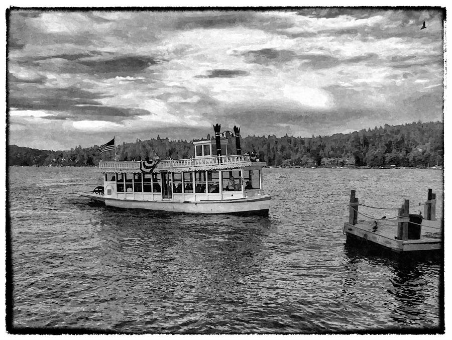 Mountain Photograph - Arrowhead Queen Paddlewheel Boat by Glenn McCarthy Art and Photography
