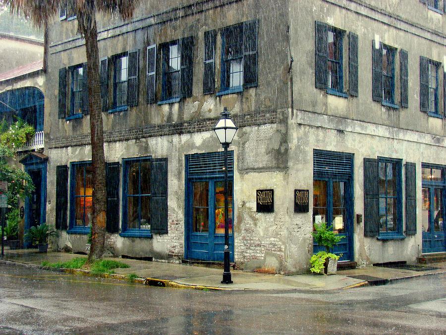 Art Gallery in the Rain Photograph by Rodney Lee Williams