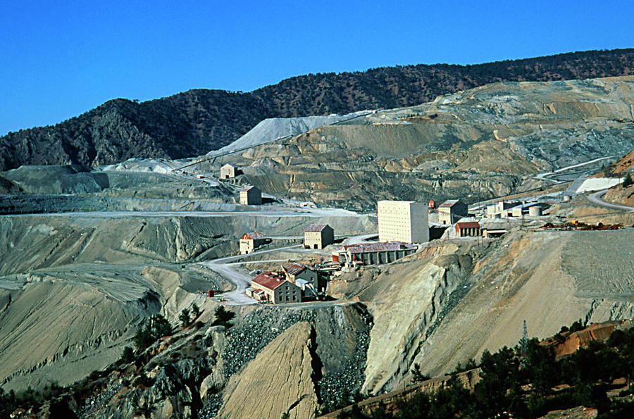 Asbestos Mine In Cyprus Photograph by Alex Bartel/science Photo Library ...