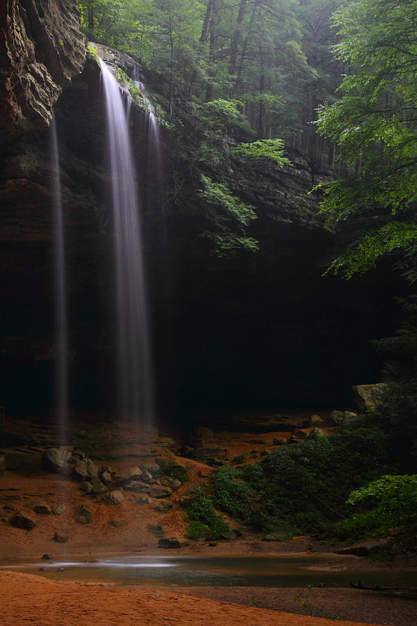 Ash Cave Falls at Hocking Hills State Park Photograph by Jetson Nguyen