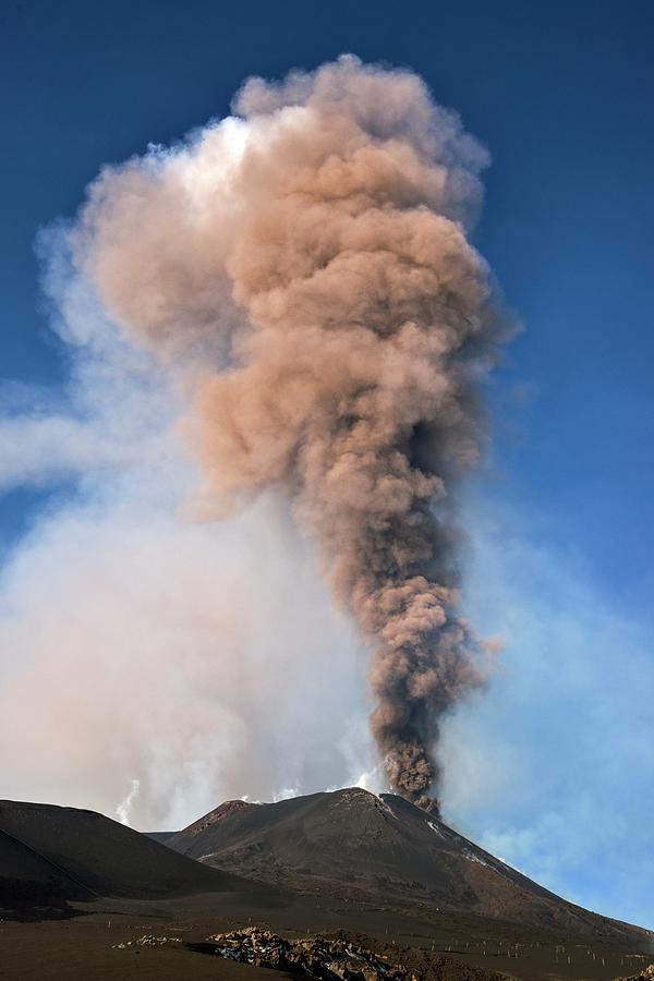 Ash Column Rising From Mount Etna Photograph by Martin Rietze/science ...