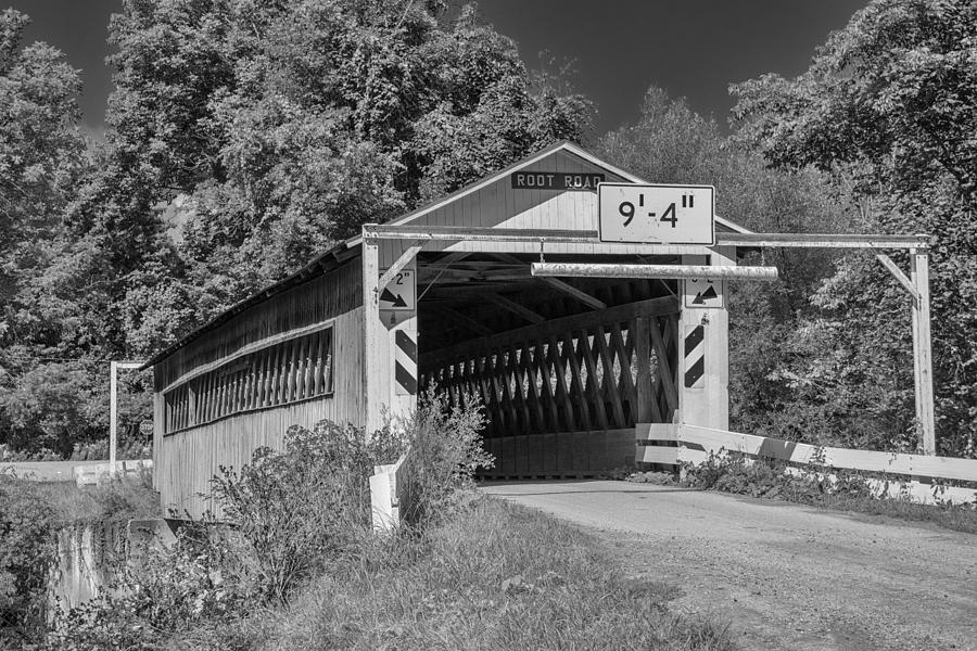 Ashtabula Collection - Root Road Covered Bridge 7K02000b Photograph by Guy Whiteley