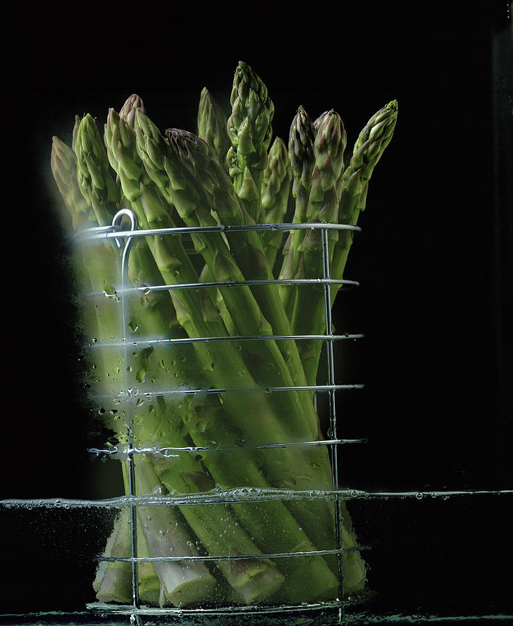 Asparagus Photograph - Asparagus In Steamer by Norman Hollands
