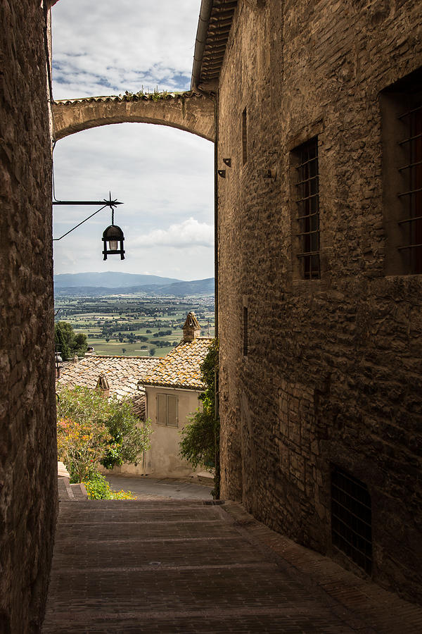 Assisi Streetlight Photograph by Dwight Theall