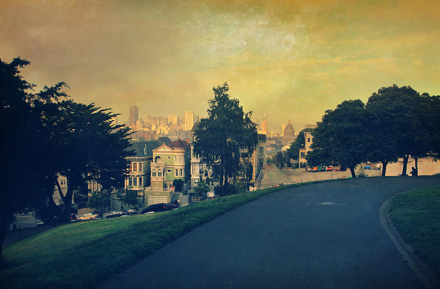 San Francisco Photograph - At the Curve by Laurie Search