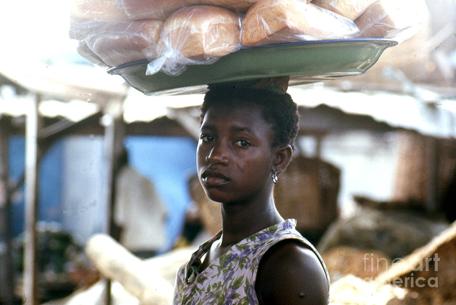 At the Market in Accra Photograph by Erik Falkensteen