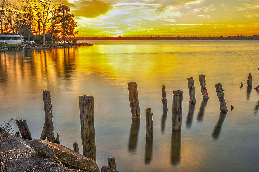 Lake Moultrie Photograph - Atkins Landing by Donnie Smith