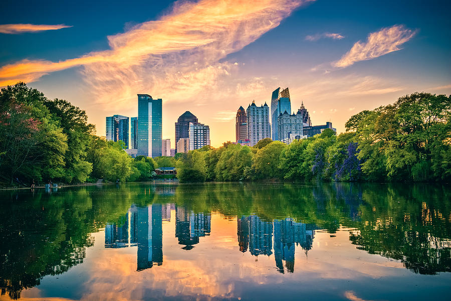 Atlanta Skyline Photograph by Ferrantraite