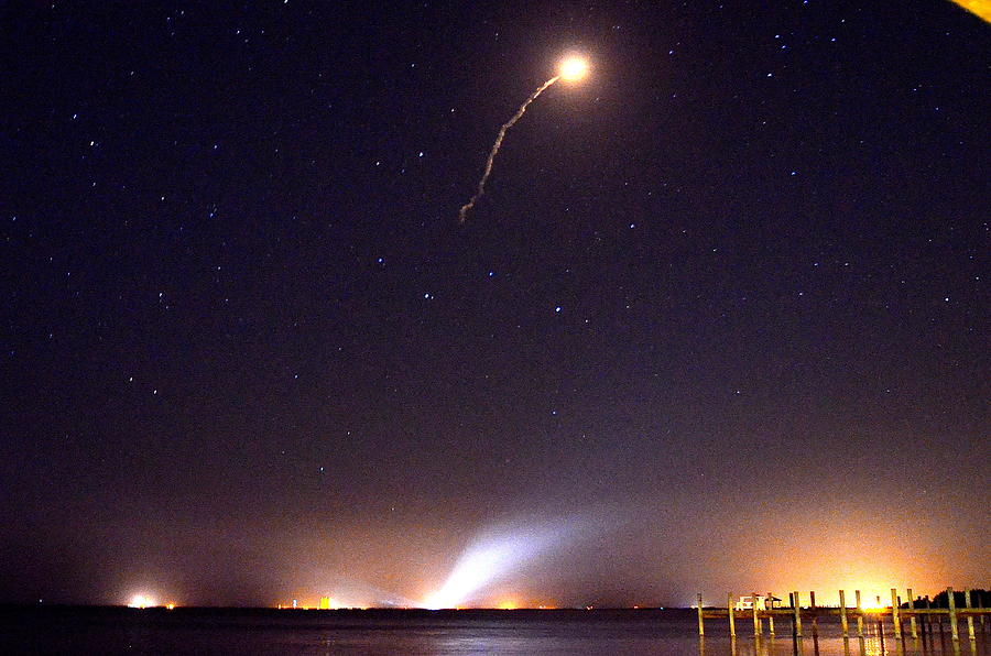 Atlas V launch from NYNY Photograph by AnnaJo Vahle
