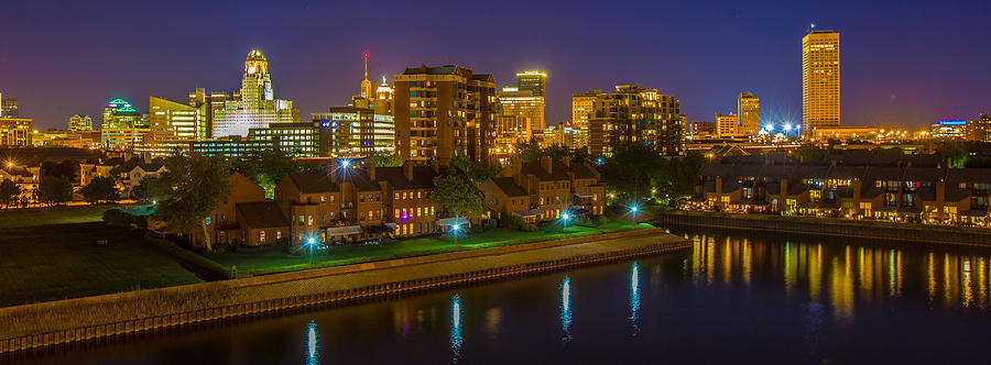 August Night In Buffalo Photograph by Don Nieman