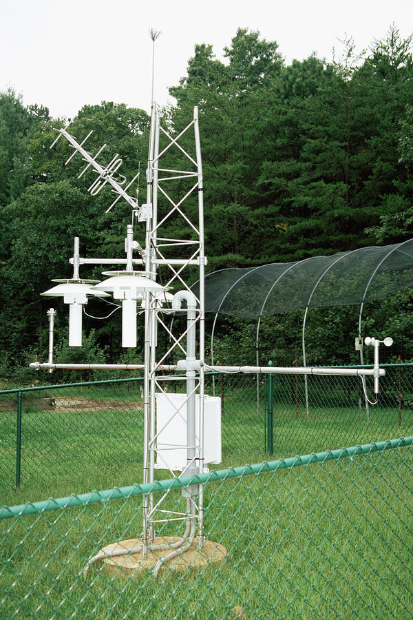 Automatic Weather Station Photograph by David Hay Jones/science Photo Library