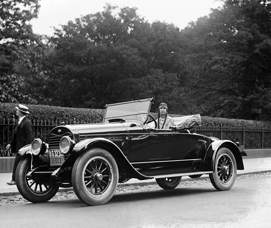 Automobile, 1923 Photograph by Granger | Fine Art America