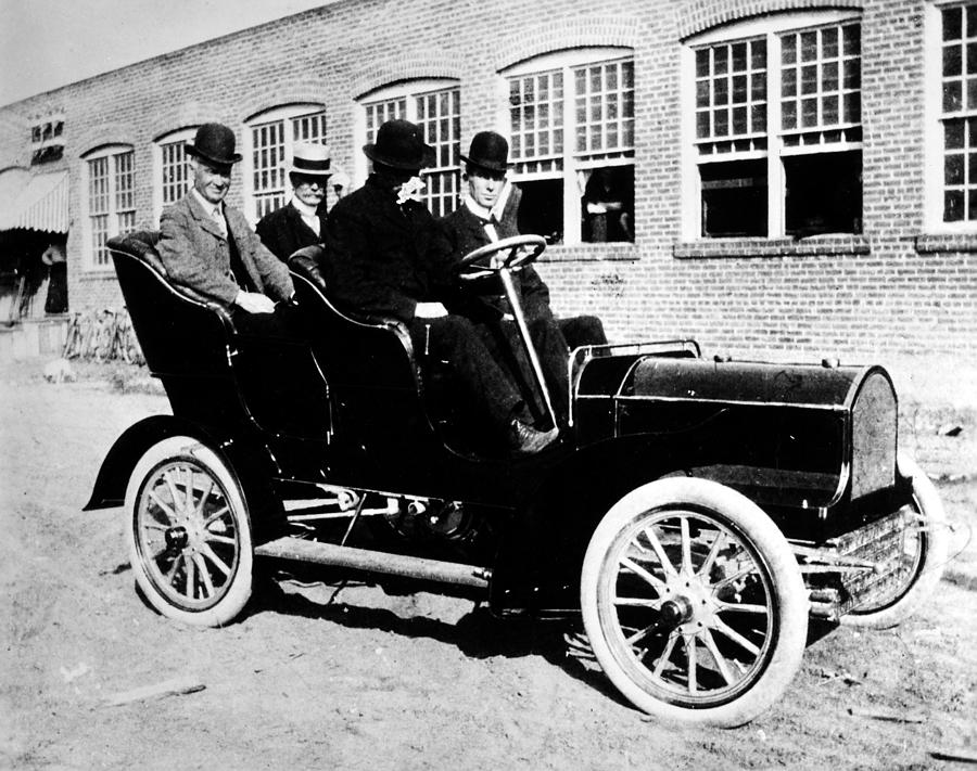 Automobile Buick, 1904 Photograph by Granger - Fine Art America