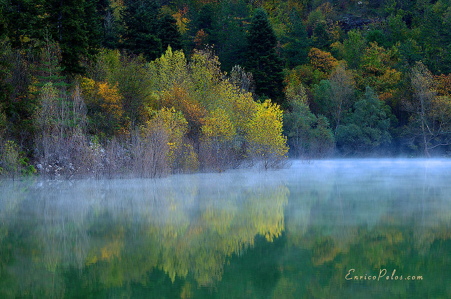 AUTUNNO Alba sul lago - AUTUMN Lake dawn 9608 Photograph by Enrico Pelos