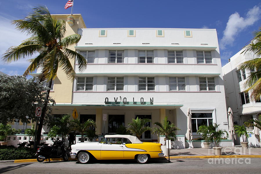 Avalon On Ocean Drive Photograph by Christiane Schulze Art And Photography