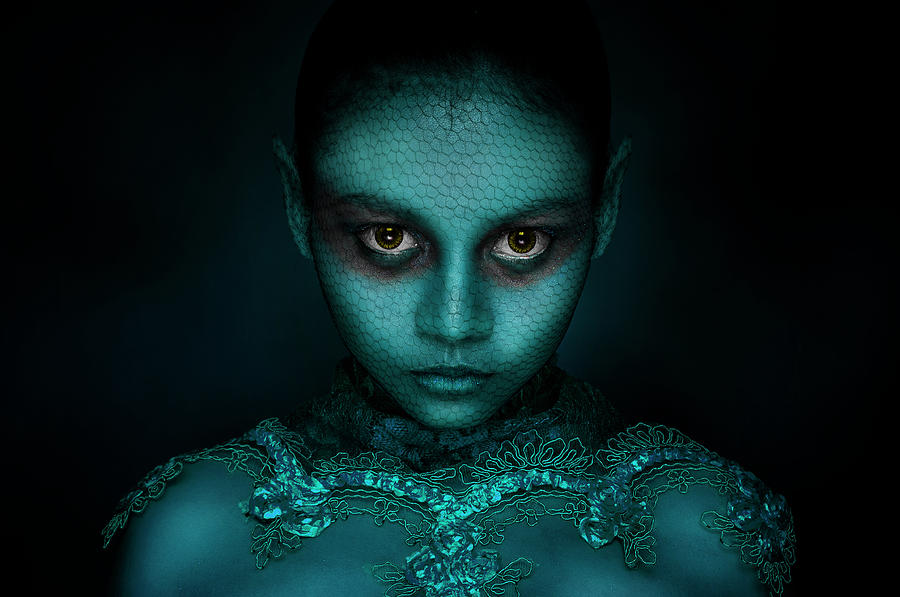 Avatar Photograph - Avatar by Beni Arisandi