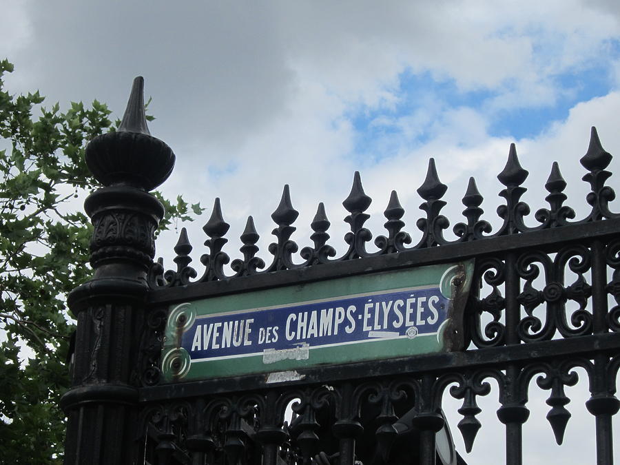 Avenue des Champs Elysees Photograph by Pema Hou