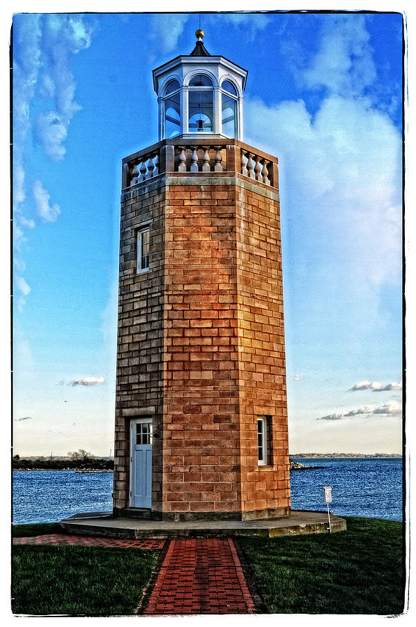 Avery Point Lighthouse Photograph by Mike Martin