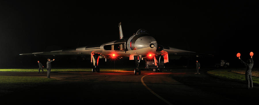 Avro Vulcan B2 XM655 Photograph by Tim Beach