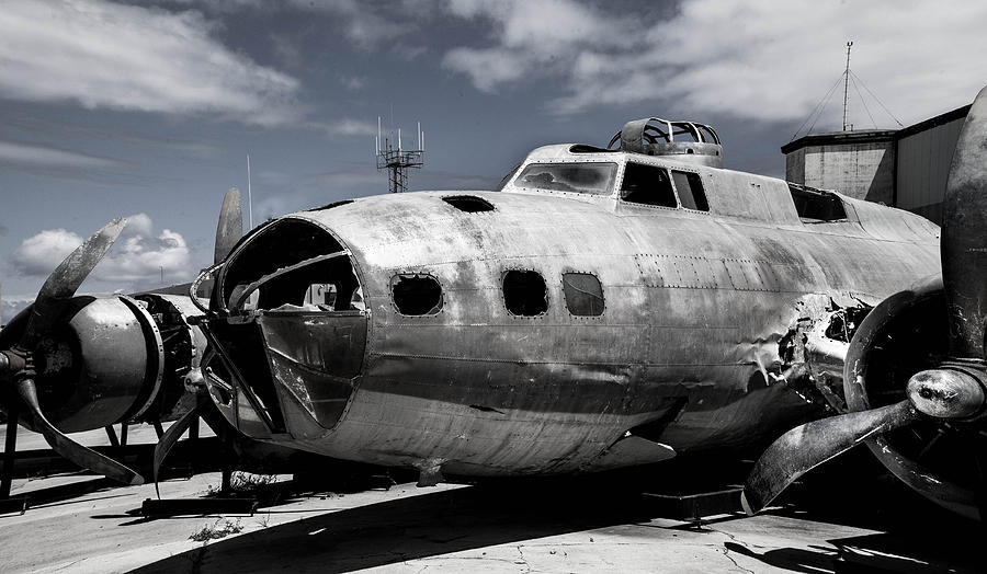 B-17 Flying Fortress Photograph by Craig Watanabe