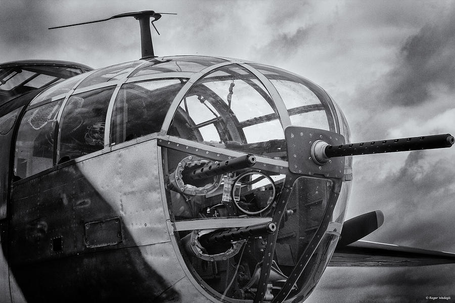 B-25 Nose Guns Photograph by Roger Wedegis - Fine Art America