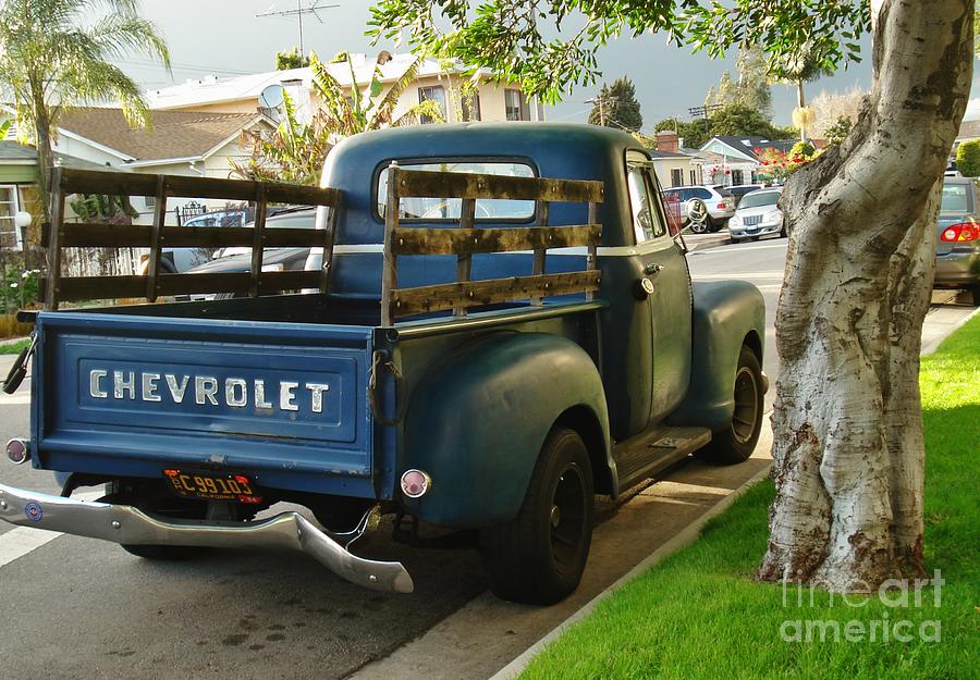 Back Of Old Truck Photograph by Linda De La Rosa