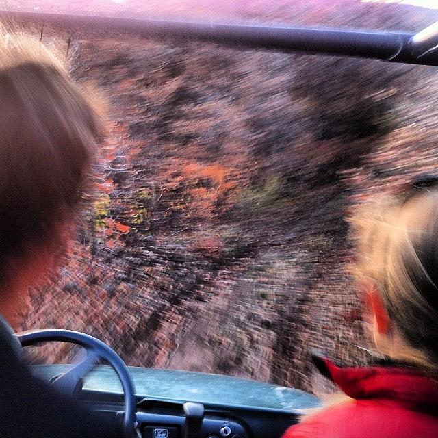 Foto Photograph - #backseatdriver On The #dh #shuttle by Andrew Wilz