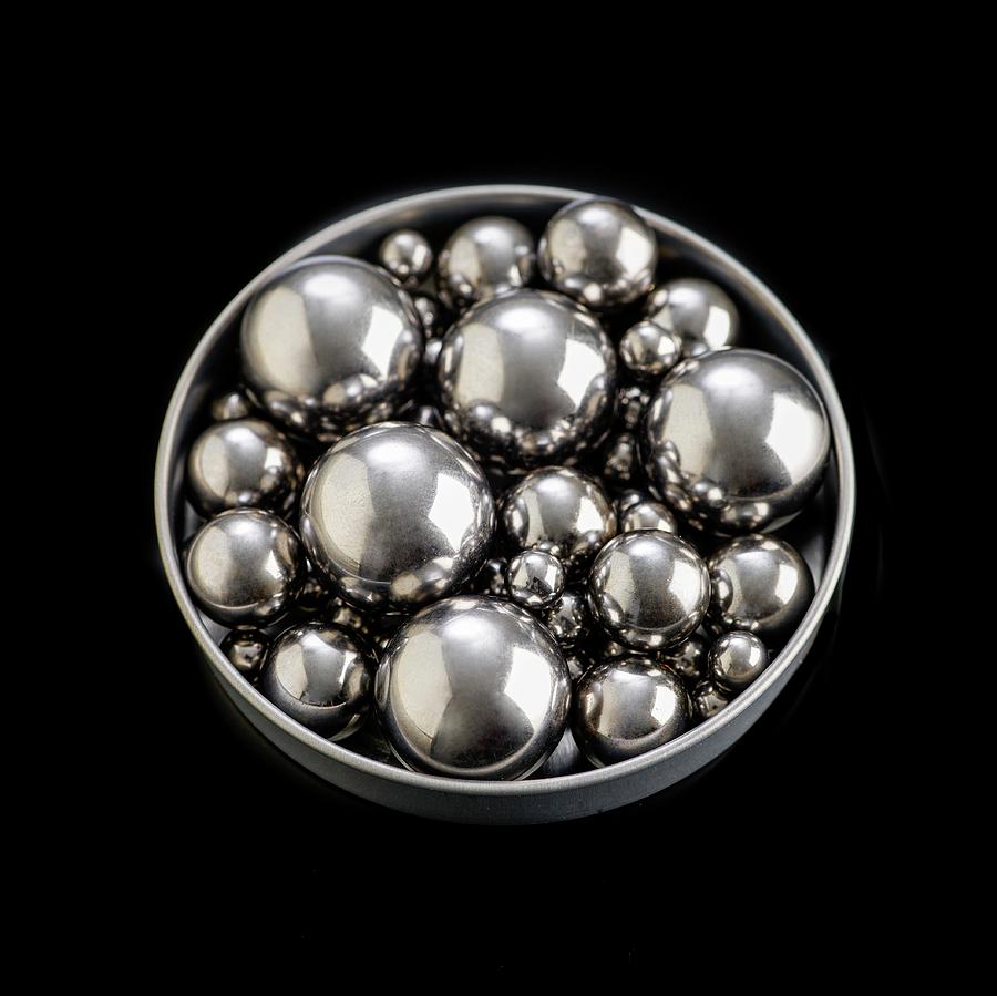 Ball Photograph - Ball Bearings by Science Photo Library