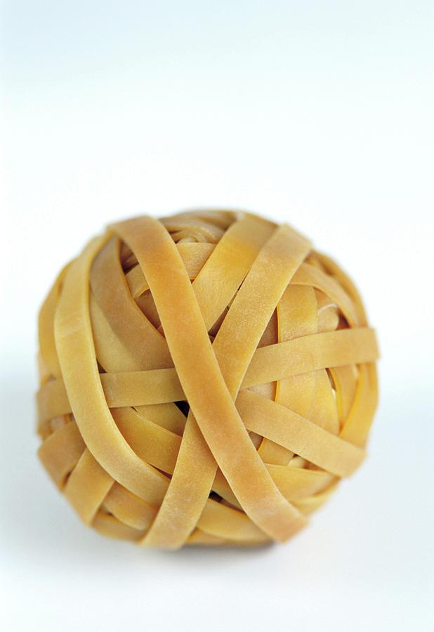 Ball Of Elastic Bands Photograph by Gustoimages/science Photo Library
