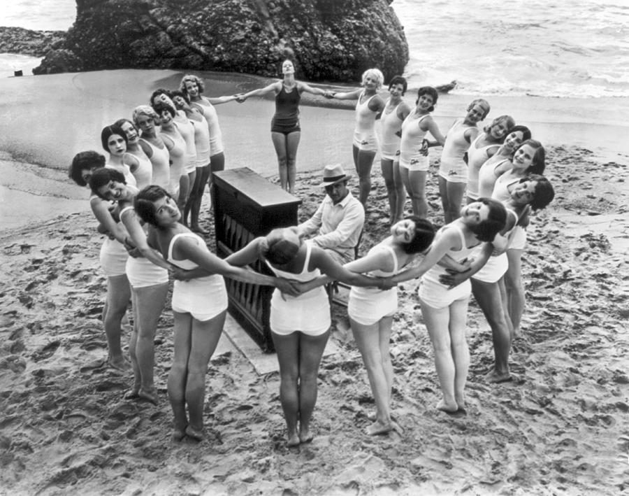 Los Angeles Photograph - Ballet Rehearsal On The Beach by Underwood Archives