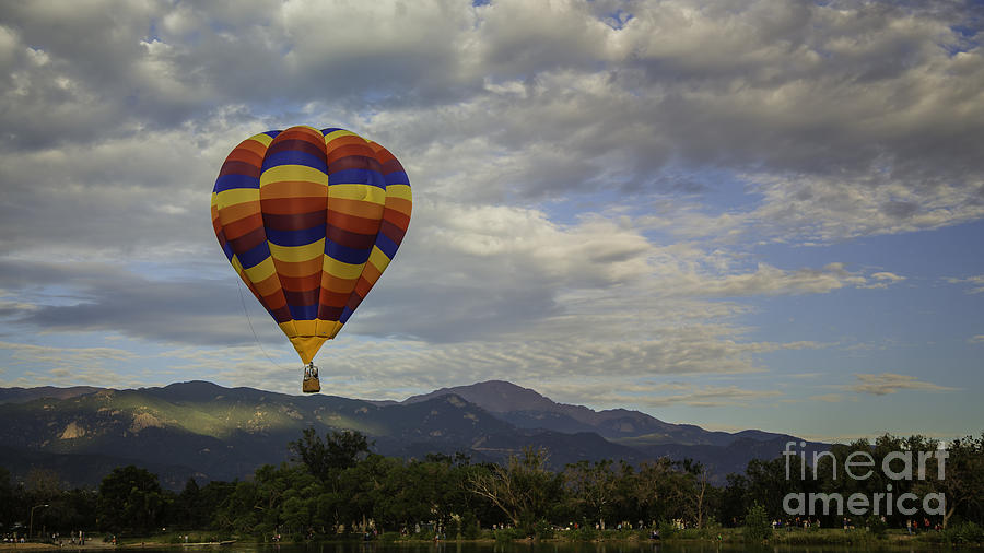 Hot Air Balloon Photograph - Balloon Over Pikes Peak by Michael Goodell