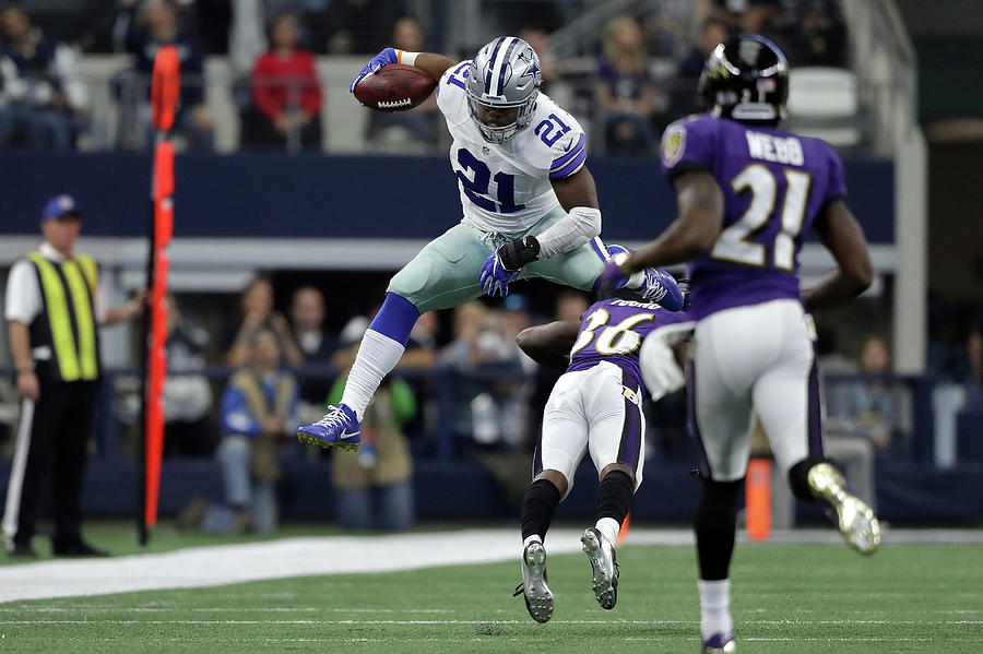 Baltimore Ravens V Dallas Cowboys Photograph by Ronald Martinez Baltimore Ravens V Dallas Cowboys Photograph by Ronald Martinez