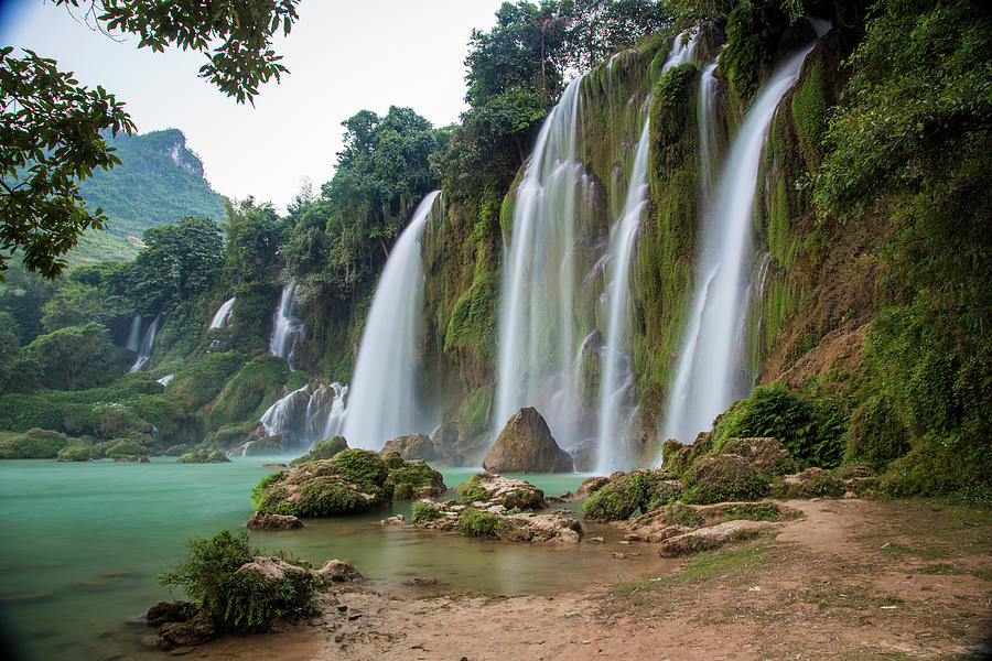 Ban Gioc Water Fall Photograph by Vlg
