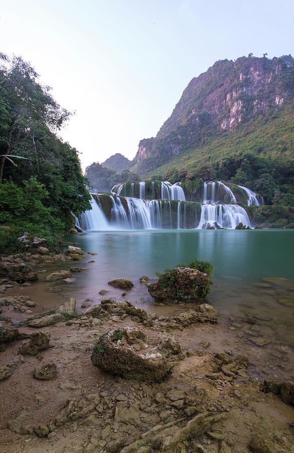 from paris to ban gioc waterfall
