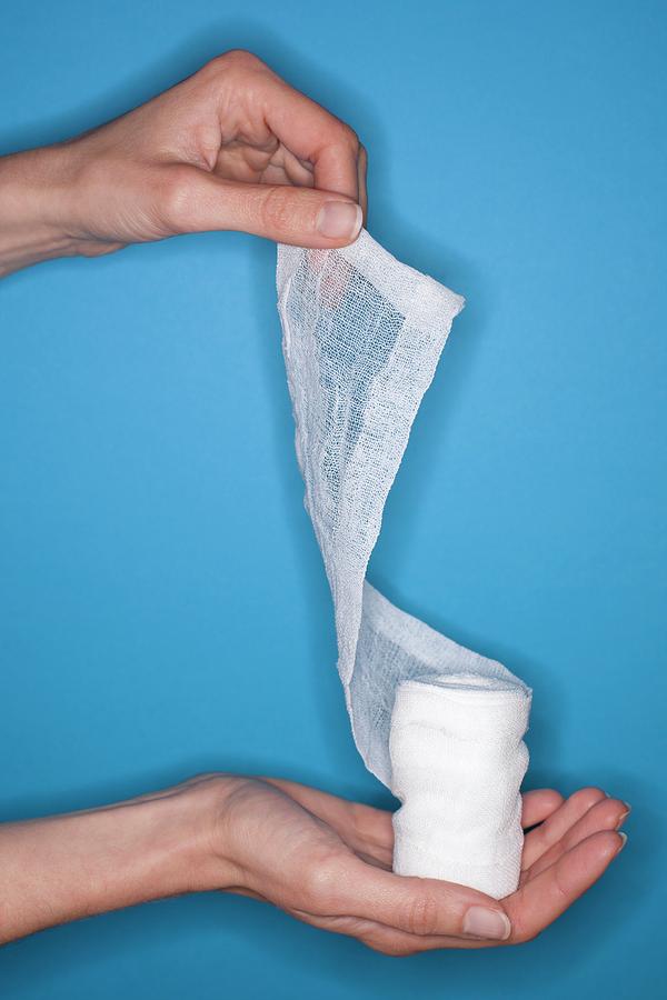 Bandage Photograph - Bandage by Ian Hooton/science Photo Library Bandage Photograph - Bandage by Ian Hooton/science Photo Library