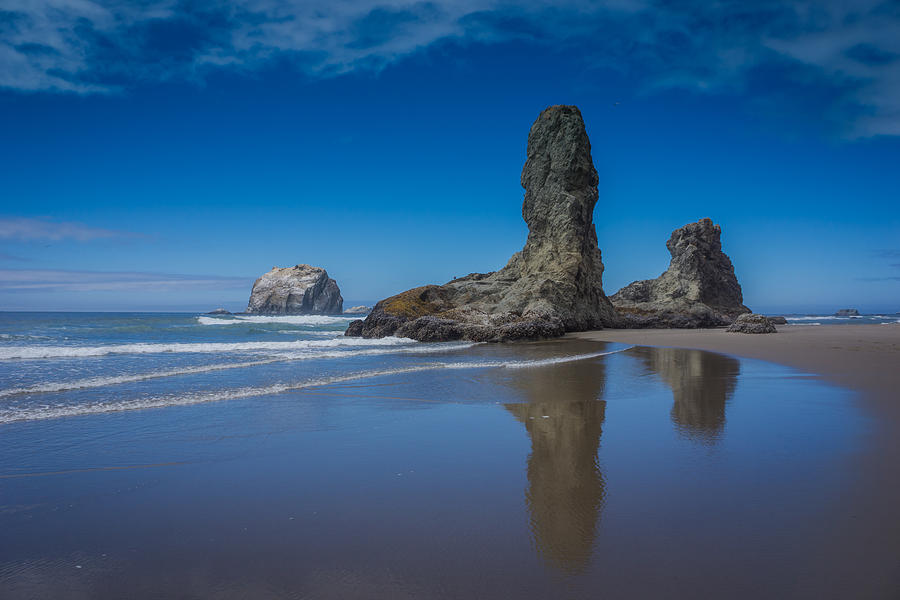 Bandon Oregon Sea Stacks Photograph by Carrie Cole
