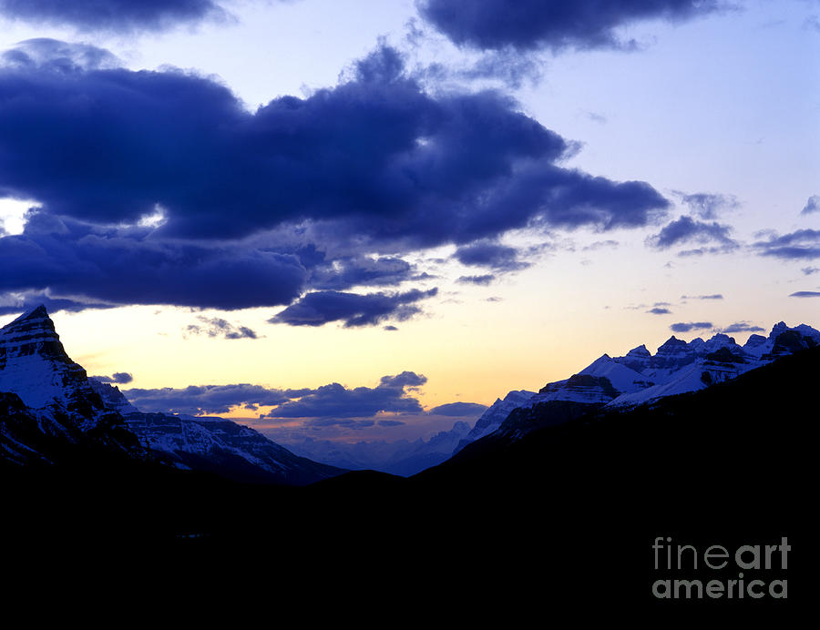 Banff - Mistaya Valley Photograph by Terry Elniski