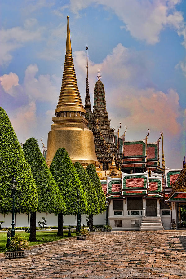 Bangkok Palace Temple 3 Photograph by David Smith