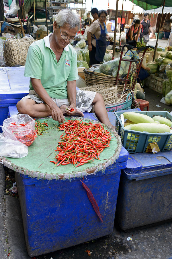 Bangkok Pepper Merchant Photograph by Bob VonDrachek