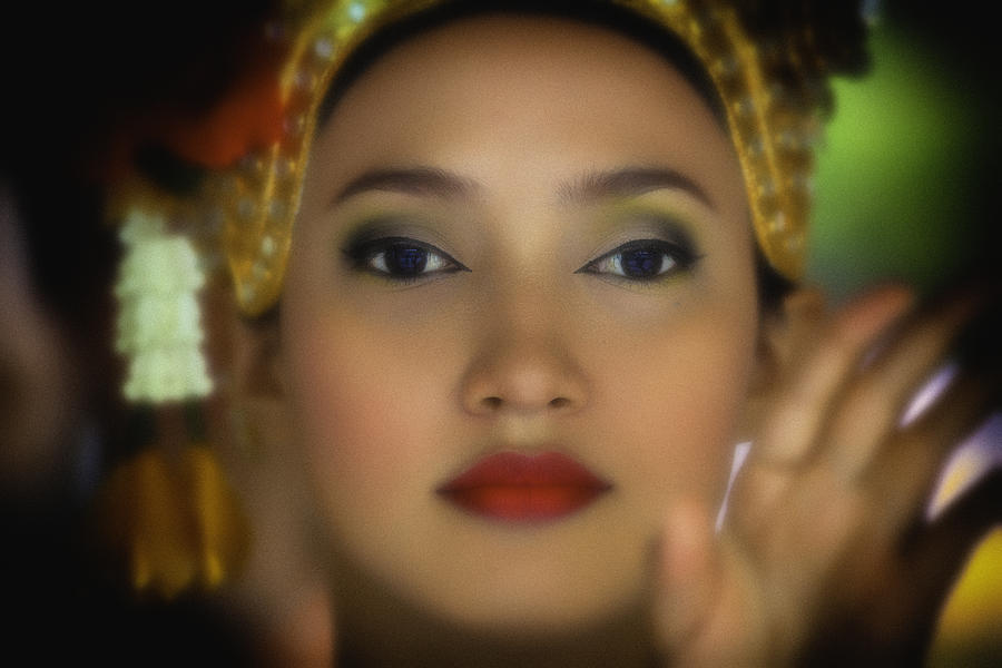Portrait Photograph - Bangkok Temple Dancer by David Longstreath