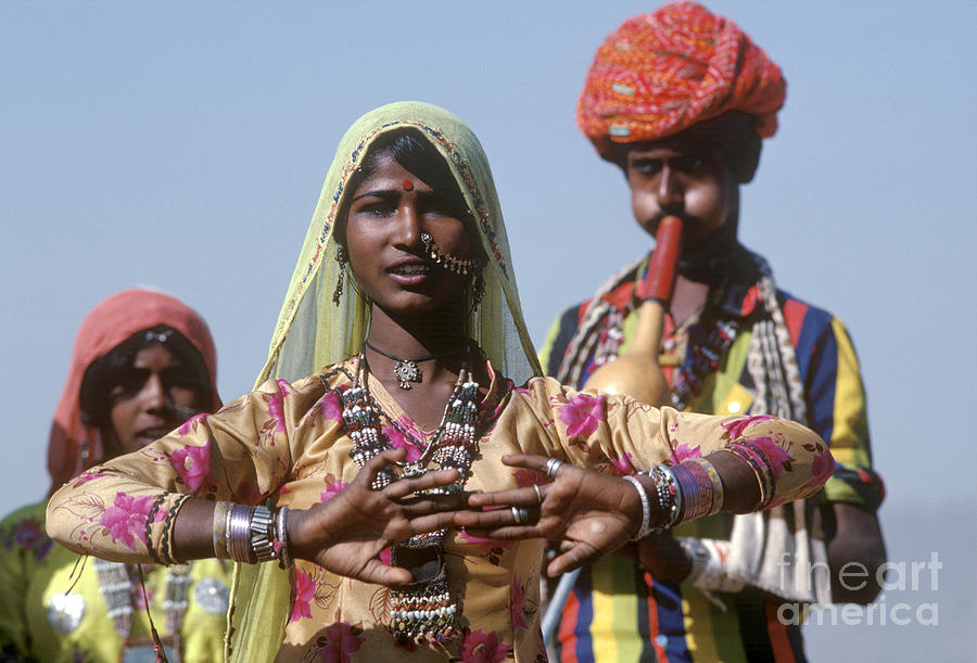 Banjari Dancer At Pushkar Camel Fair - Rajasthan Photograph by Craig Lovell
