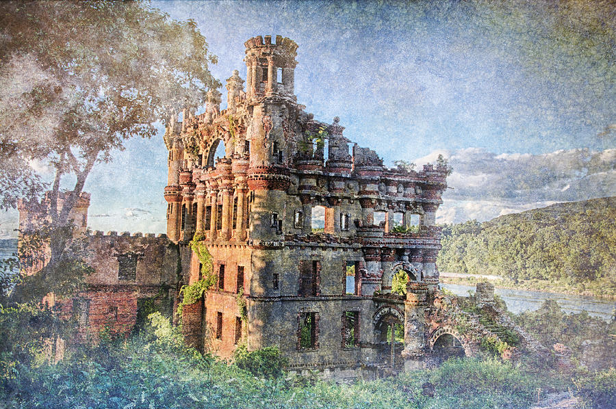 Bannerman Castle Photograph by Roni Chastain