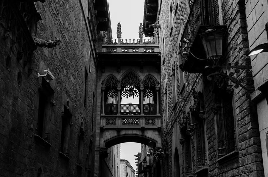 Barcelona - The Gothic Quarter Photograph by AM FineArtPrints