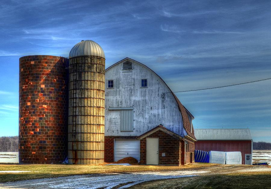 Barn and silos Photograph by Jeffrey Platt