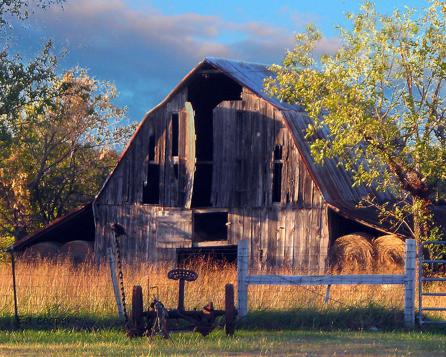 Barn at Ash Flat Arkansas Photograph by Ed Cooper - Fine Art America