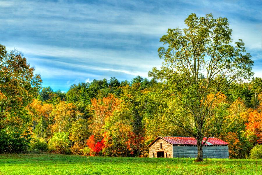 Barn At Cade's Cove In Tennessee Photograph by Cynthia Kidwell - Fine ...