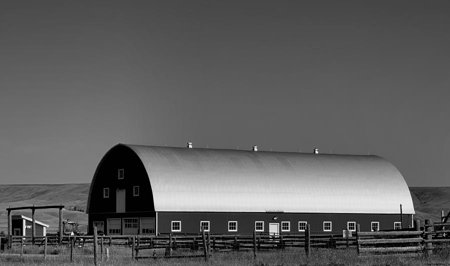 Barn at Deer Lodge Photograph by Cathy Anderson